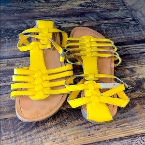 ✨Yellow sandals ✨